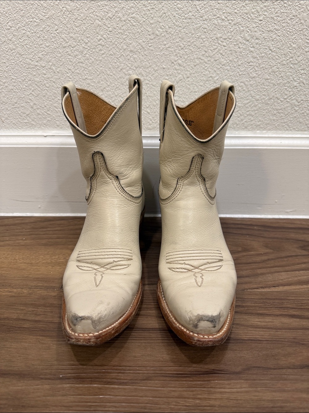 Lucchese Cream Leather Short Cowboy Boots